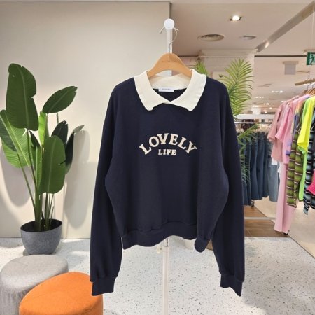 물결카라 러블리 자수맨투맨