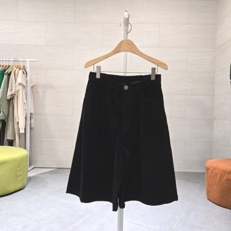 뒷밴딩 버뮤다 골덴 반바지