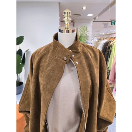 루즈핏 하이넥 스웨이드점퍼