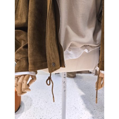 루즈핏 하이넥 스웨이드점퍼