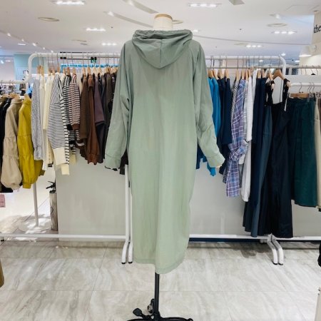 후드 하프 반집업 원피스