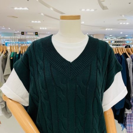 왕꽈배기 짜임 니트 조끼