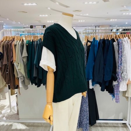 왕꽈배기 짜임 니트 조끼