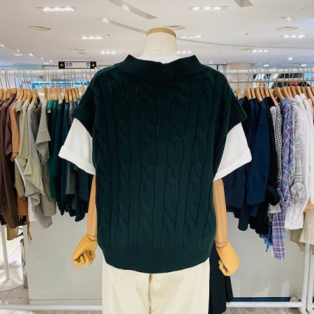 왕꽈배기 짜임 니트 조끼