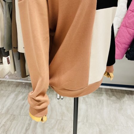 모나코 블록 배색 티셔츠