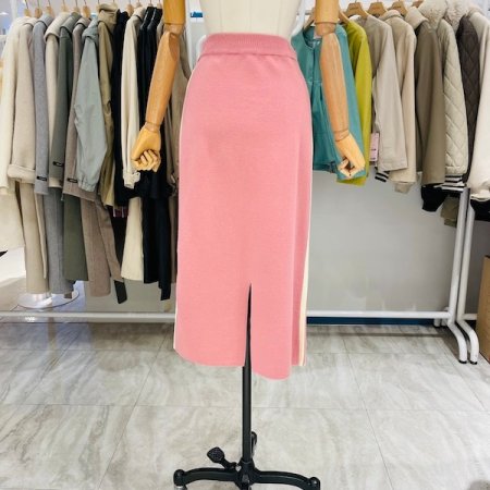 배색 포인트 브이넥 니트 스커트 세트