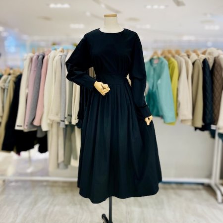 양 벨트 주름 원피스