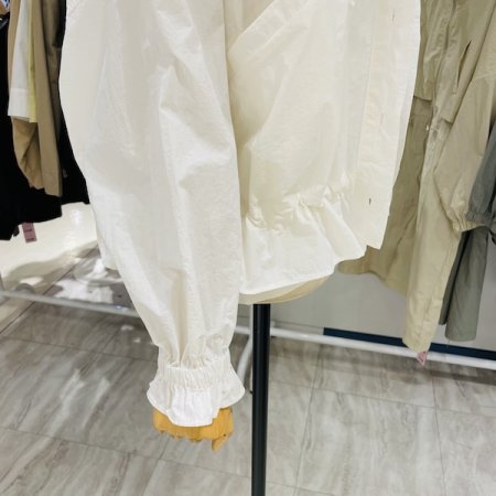 빅카라 레터링 스트링 점퍼