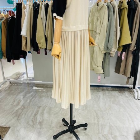 플리츠 배색 후드 원피스