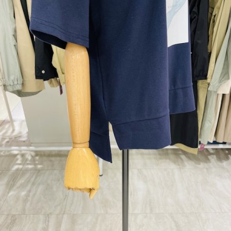 펄 나비 트임 티셔츠