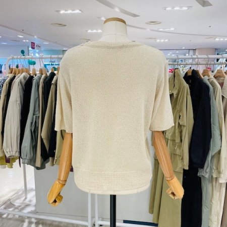 러브 부클 라운드 니트