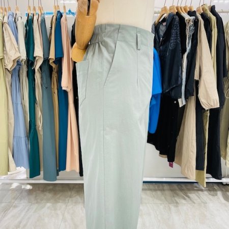 뒷밴딩 스티치 와이드팬츠