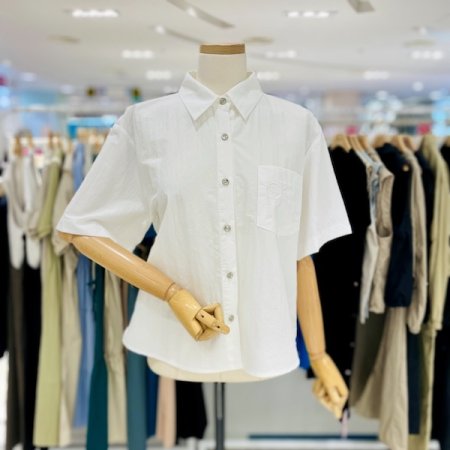 가슴 자수 반팔 셔츠