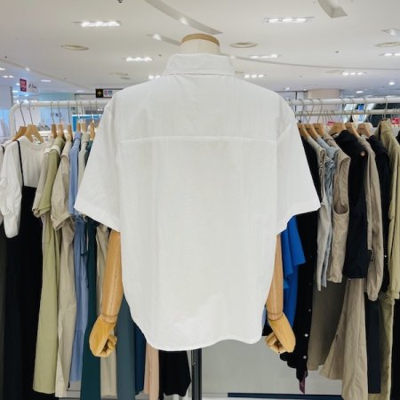 가슴 자수 반팔 셔츠