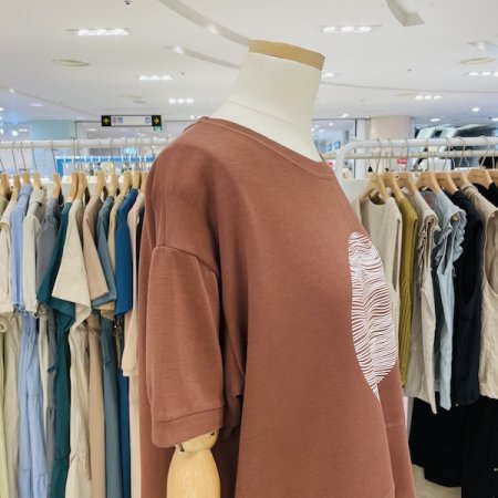 동그라미 뒷지퍼 티셔츠