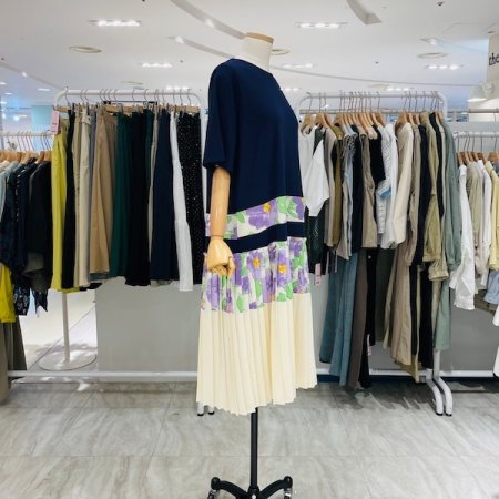 밑단 플리츠 플라워 원피스