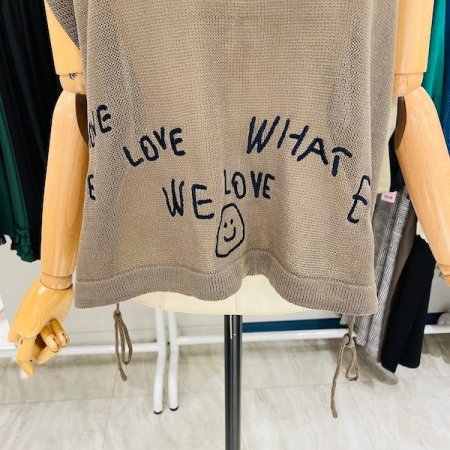 스마일 자수 니트 조끼