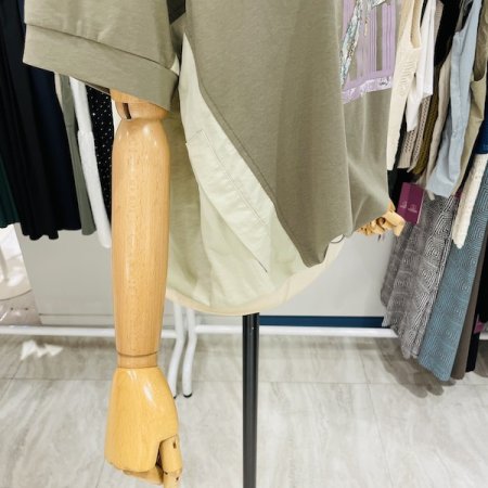 비제트 우븐배색 티셔츠