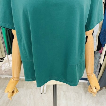 핀턱 언발 라운드 티셔츠