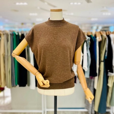 반 폴라 캡소매 니트