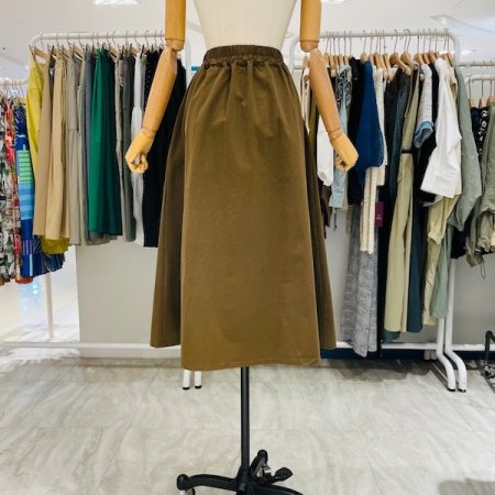 포켓 단추 포인트 스커트