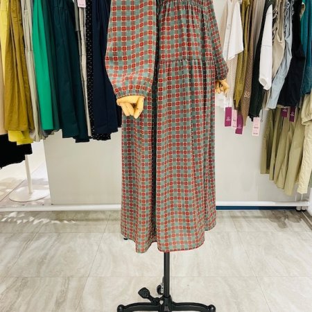 체크 스모크 밴딩 원피스