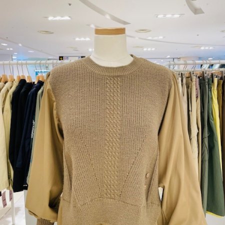 단추 니트 배색 티셔츠