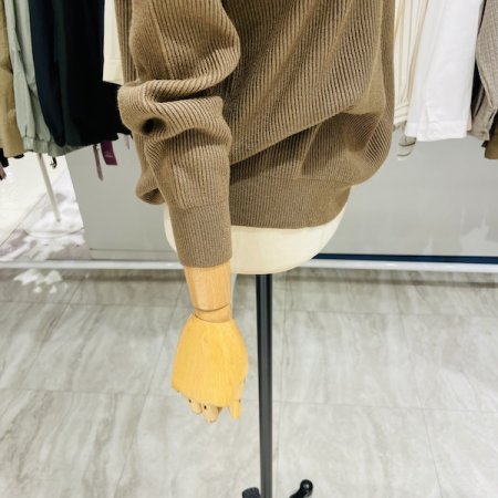 트윙클 버튼 골지 니트