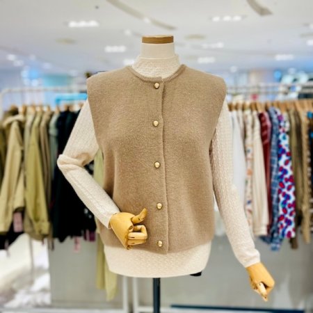 골드 버튼 니트 조끼