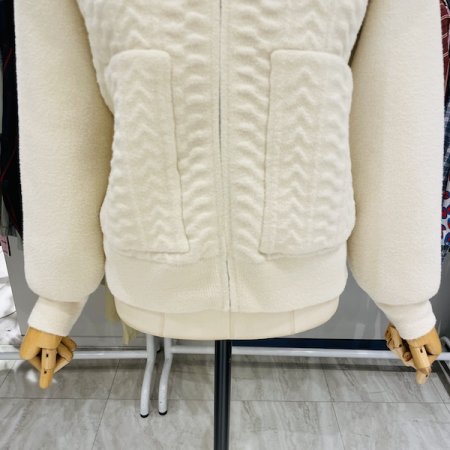 니트짜임 후드 점퍼