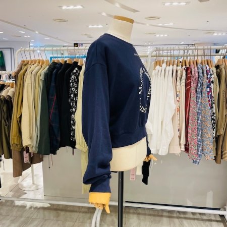 모먼트 맨투맨 티셔츠