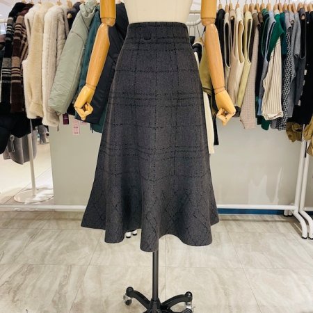 밑단 플레어 캔스커트