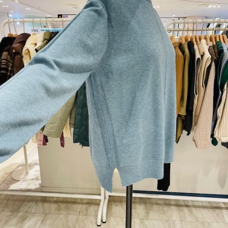 센터 포인트 반폴라 니트