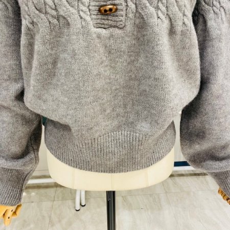 토글 버튼 후드 니트