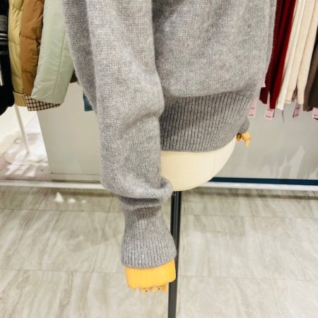 토글 버튼 후드 니트