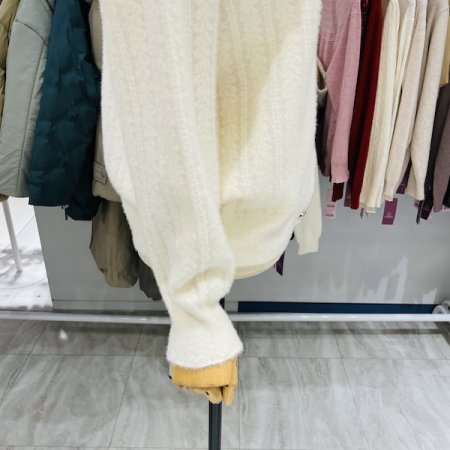 샤멜 반목 니트