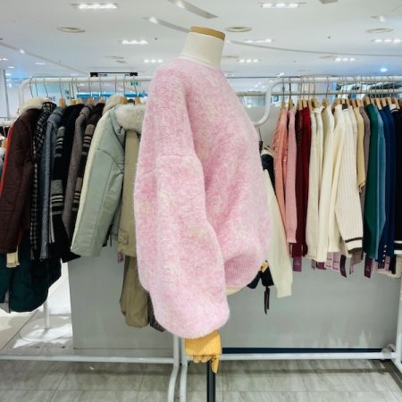 라운드 소매 볼륨 니트