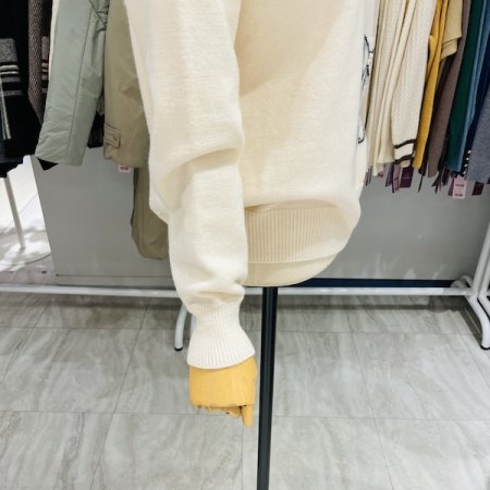 리본 자가드 펄 니트