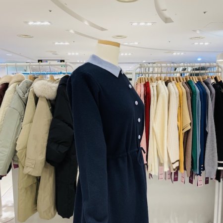 단추 카라 포인트 니트 원피스