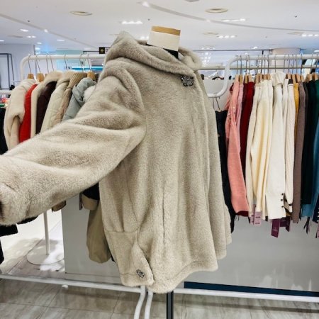 후드 브로치 미디 퍼자켓