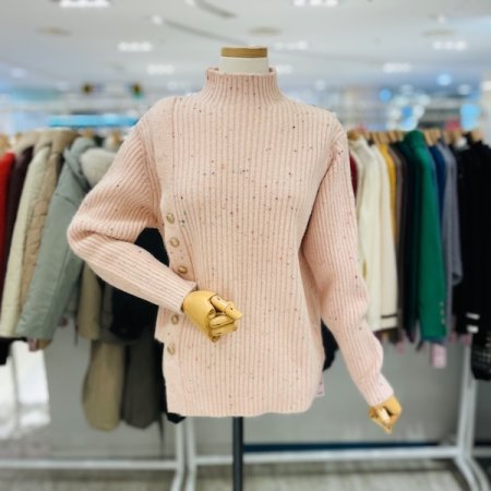 절개 언발 단추 반폴라 니트