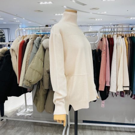 골지 반 목폴라 니트