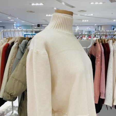 골지 반 목폴라 니트