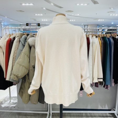 골지 반 목폴라 니트