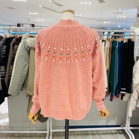 반폴라 폼폼 꽈배기 니트