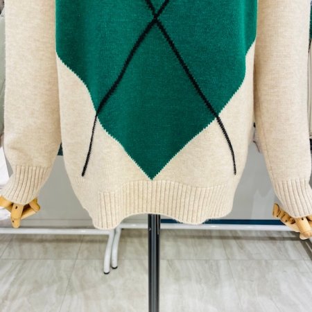 빅 아가일 라운드 니트