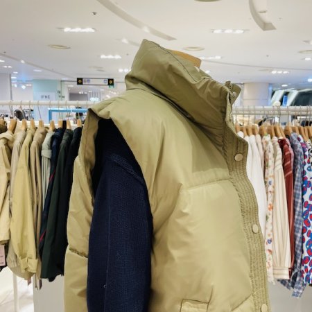 매트 하이넥 패딩 조끼