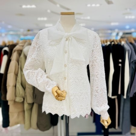 넥 리본 레이스 블라우스