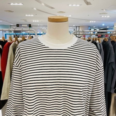 스마일 패치 크롭 티셔츠