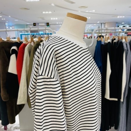 스마일 패치 크롭 티셔츠